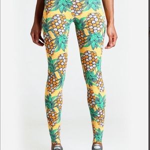 Pineapple Print Dona Jo Legging